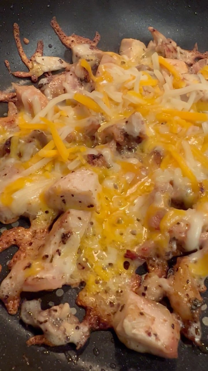 Sucker for that #cheese #sizzle. #Smoked #chicken drowned in #crispy cheese.