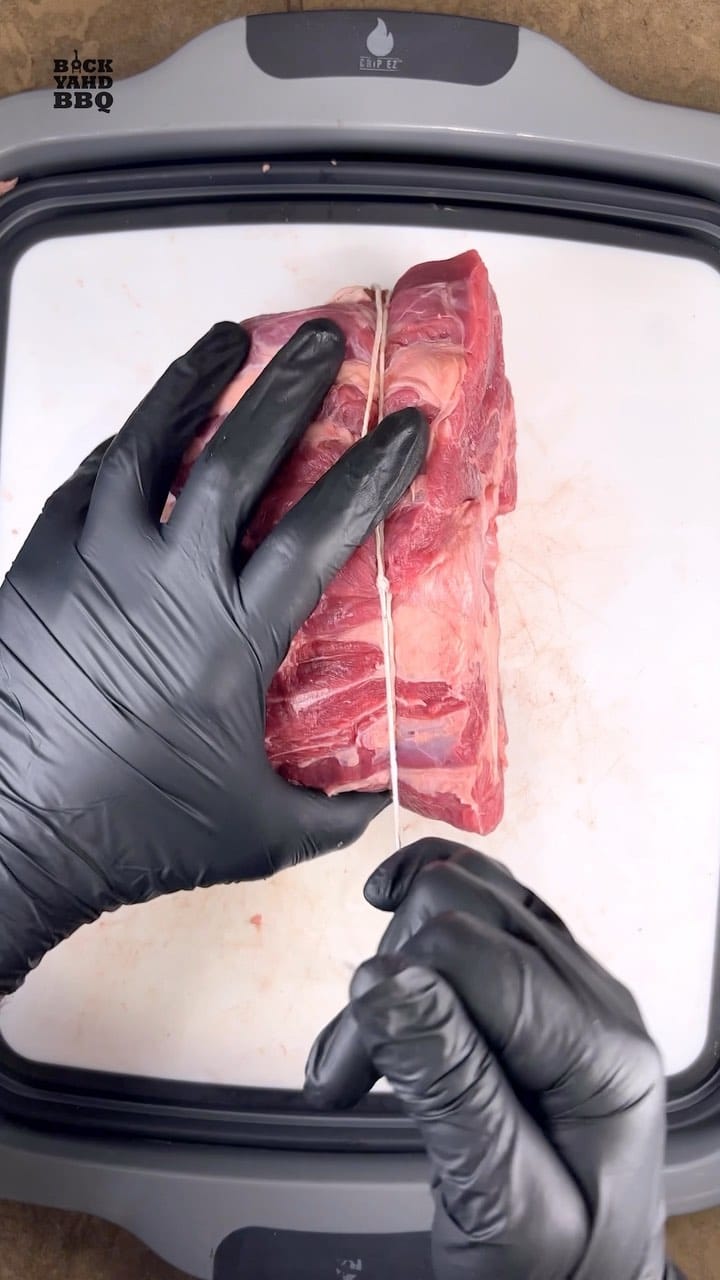 How to tie a butcher’s knot (short). See my feed for the longer version that has more details. #bbq #meatprep #cooking…