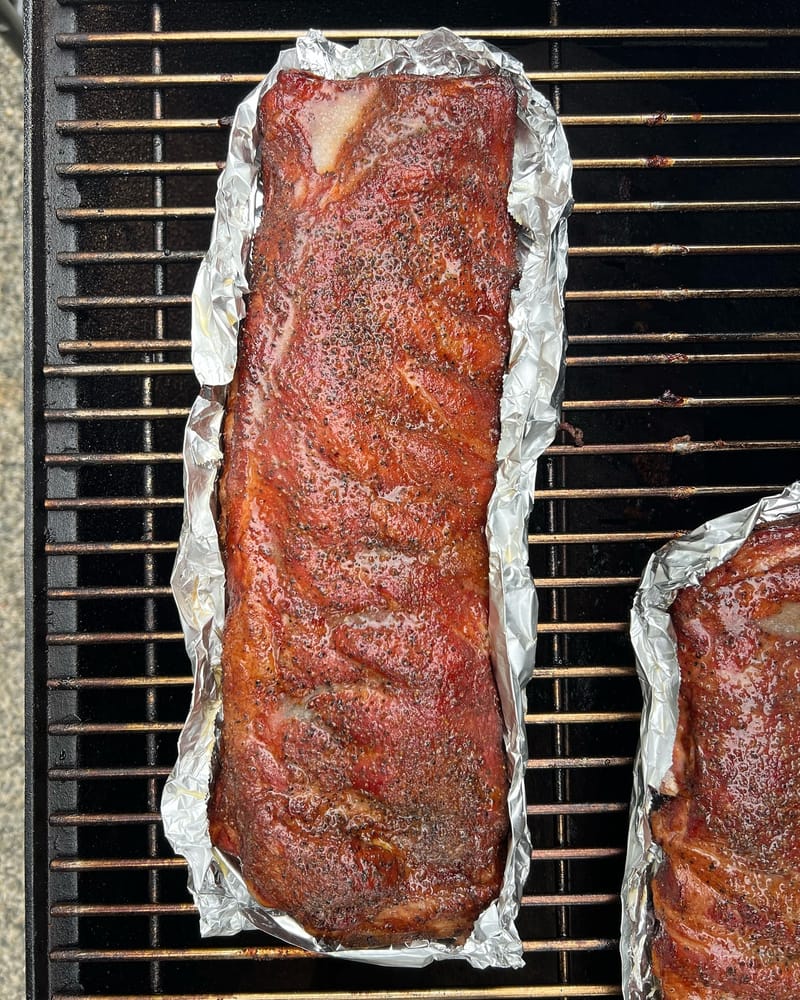 Juicy and tender ribs in 4 hours with a foil boat. Video coming soon…