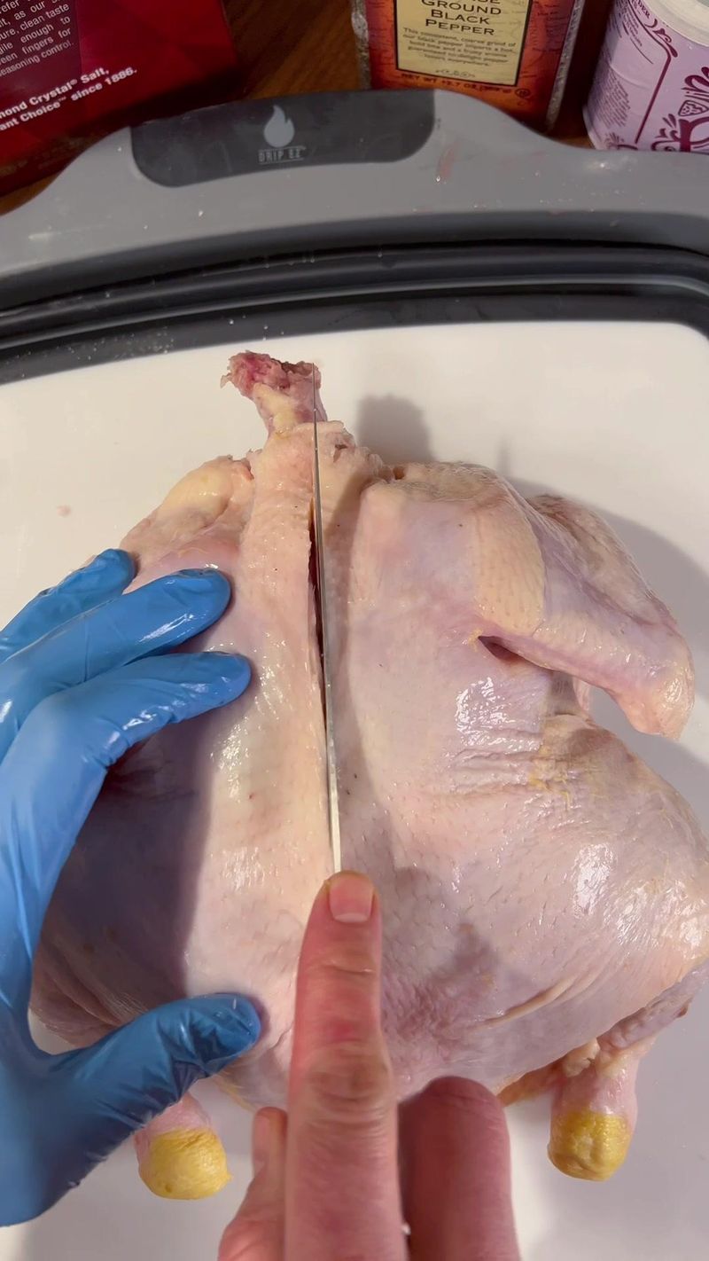 The improved spatchcock gets you max skin and keeps oysters intact #bbq #bbqtips #knifeskills #howto #learnontiktok #chicken…