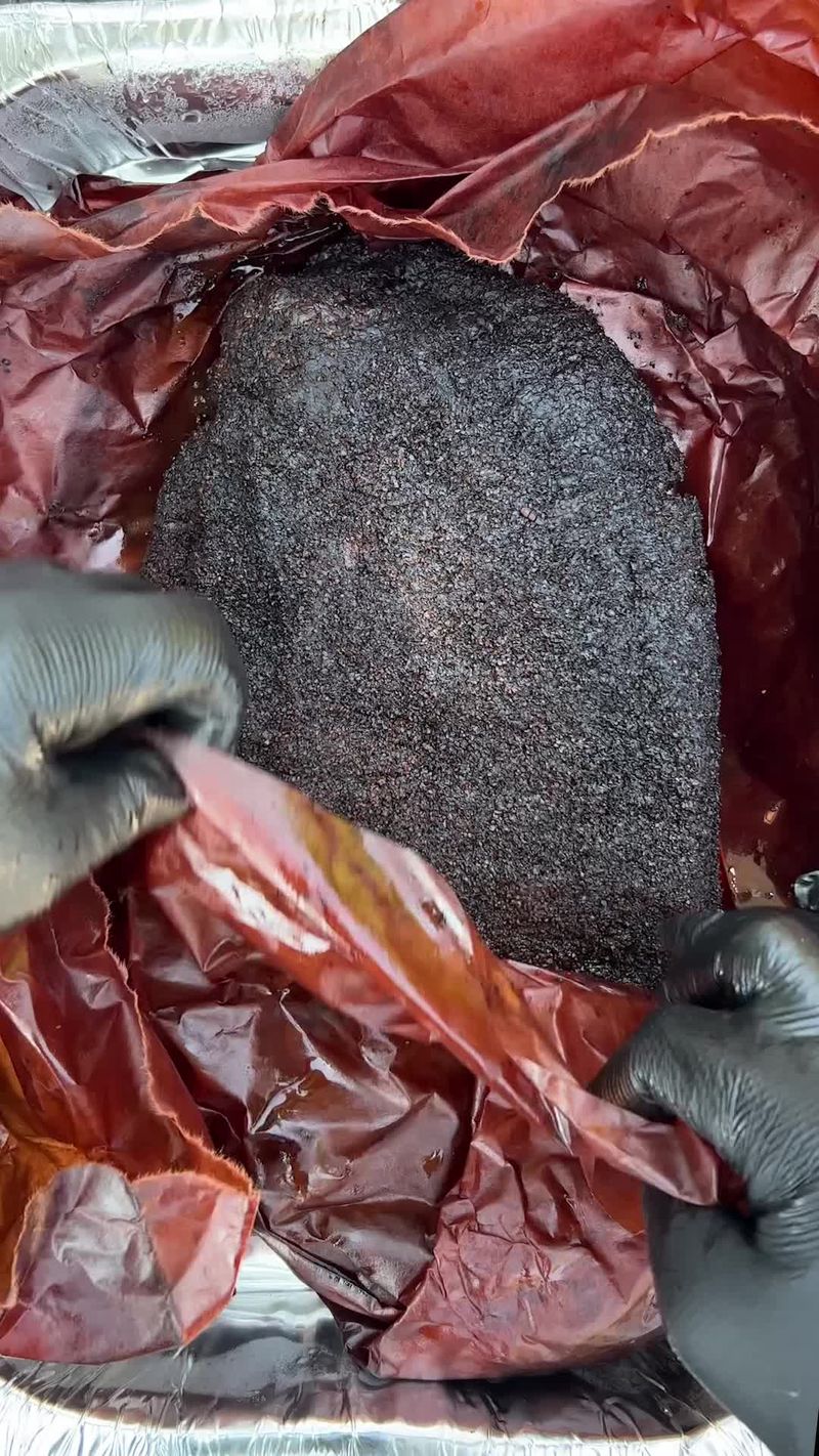 Brisket wrap test. Butcher paper vs foil. We did a side by side comparison. A bunch of us liked the paper and a bunch liked…