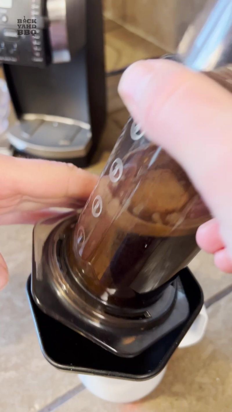 Aeropress is my go to afternoon coffee brewer Music by @Eric Krasno very nice guitar work up on his channel. Check him out.…
