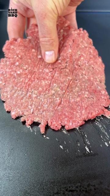 Smashburger Tacos on the Weber Griddle. I like to smash both sides of the burger to build more flavor. I also like to…